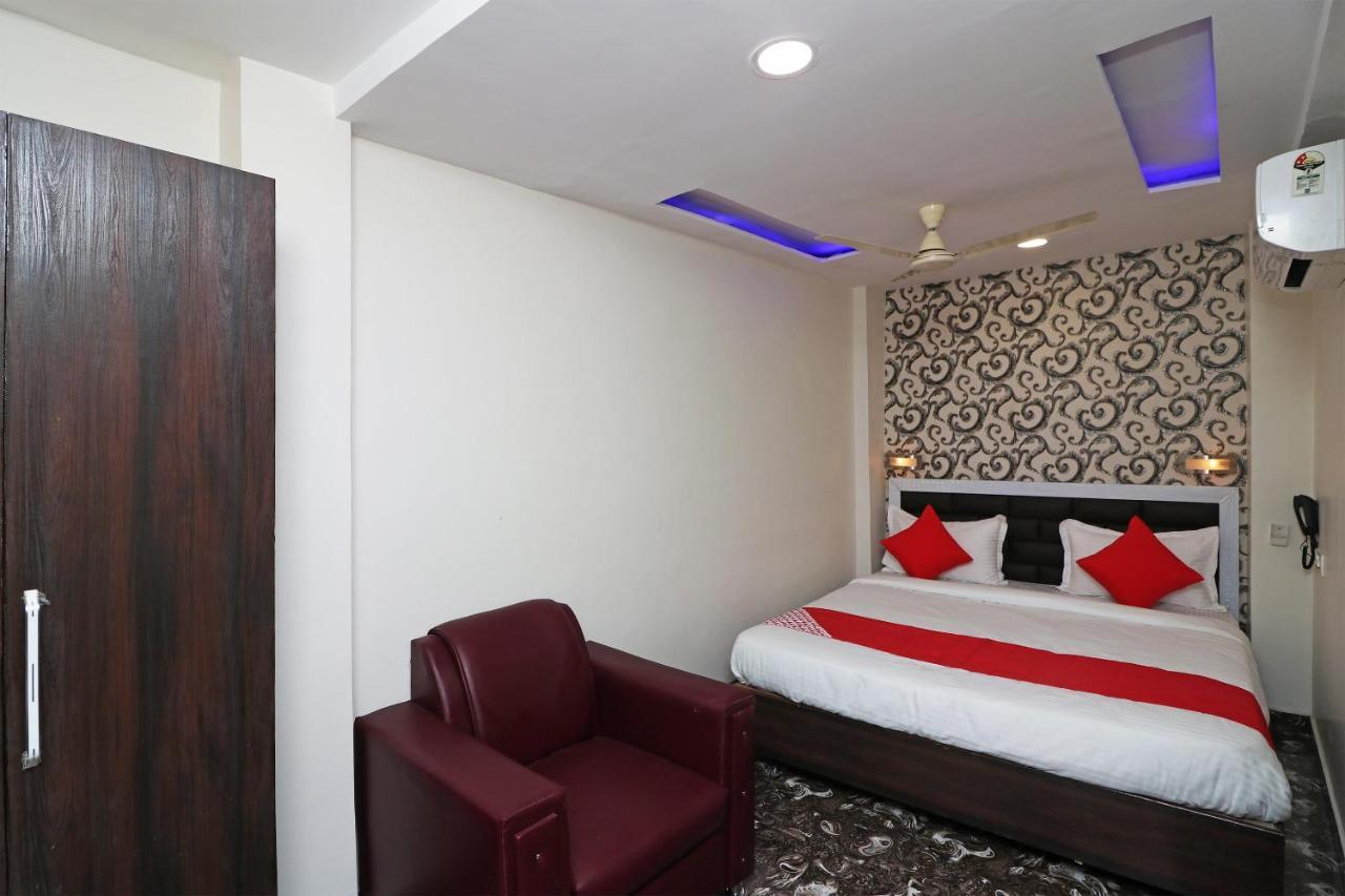 Oyo Hotel Prerna Rāipur エクステリア 写真
